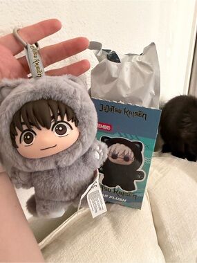 Jujutsu Kaisen (Yu) Car Ear Plush Character Keychain - Cute Stuffed Accessory